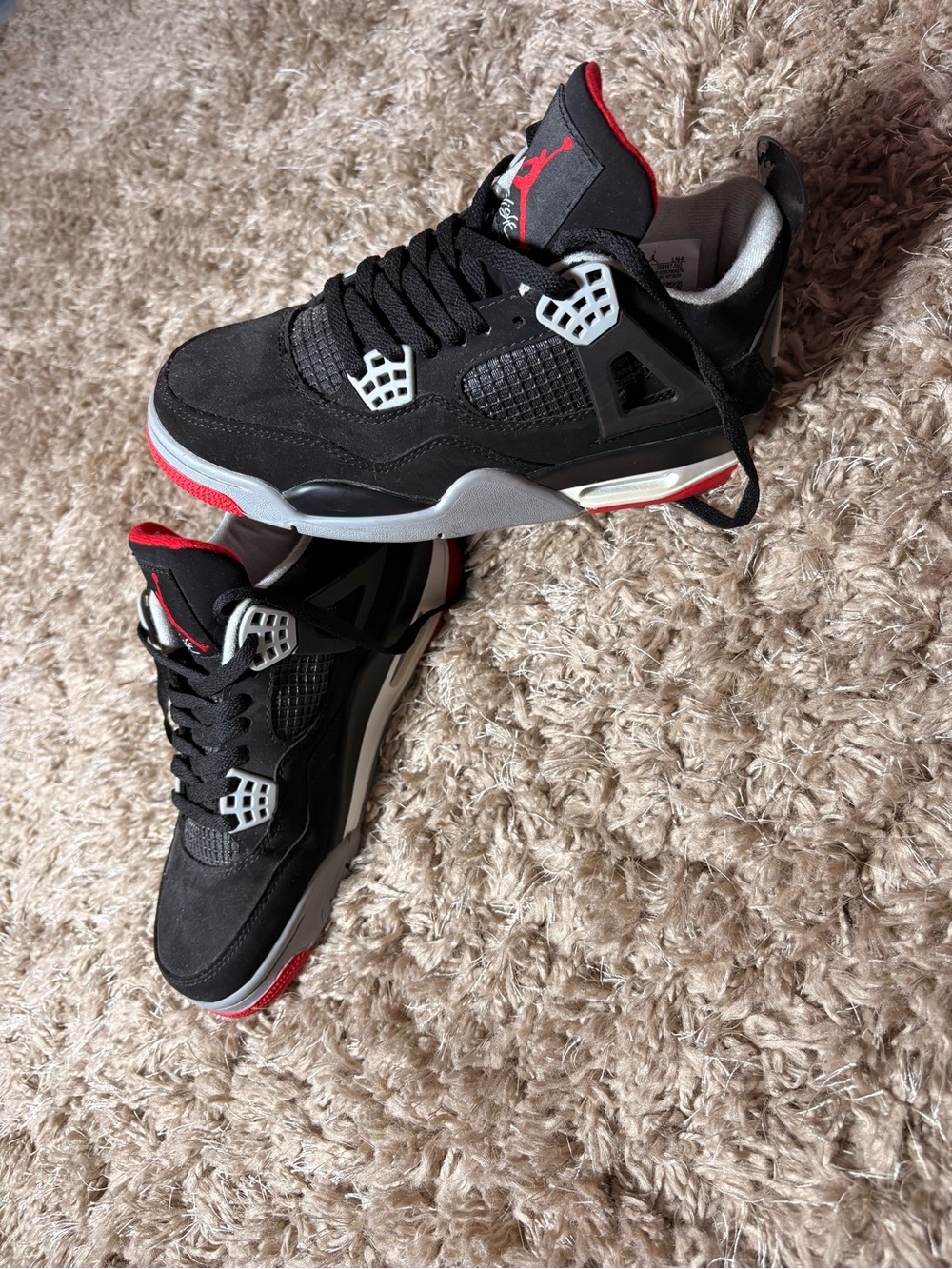 Air Jordan 4 Retro Bred 2019 GS Size 7Y / Women’s 8.5